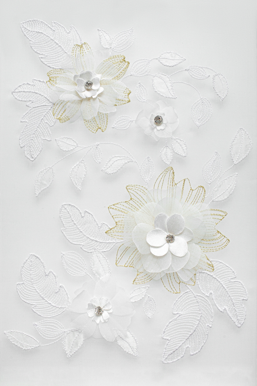 Вышивка №3 "Цветы белые из органзы"